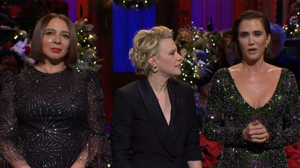 Kate Mckinnon Estreia Como Apresentadora Do Snl Com Kristen Wiig E Maya